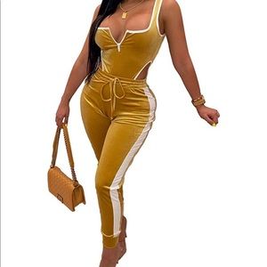 Women’s Velvet 2 Piece Outfit